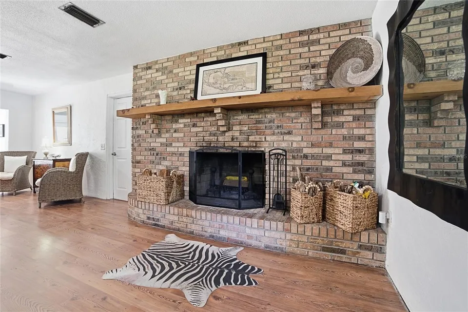 1701 N STONE ST, photo 17