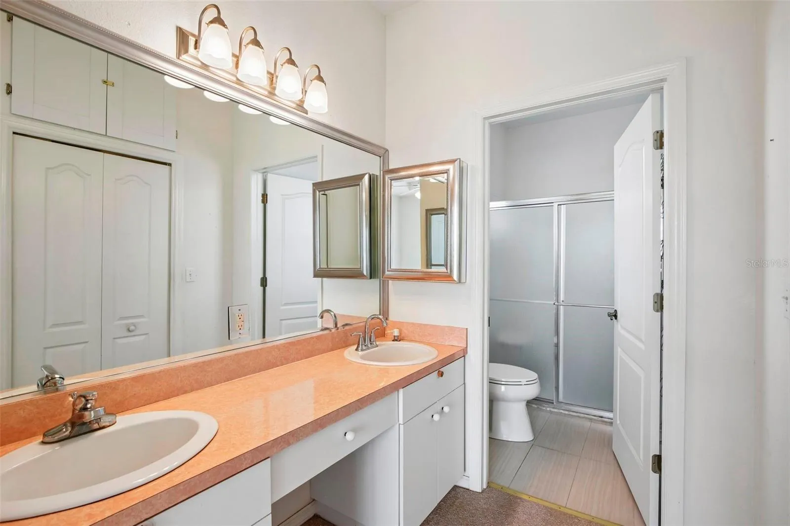 1104 VILLEROY DR, photo 28