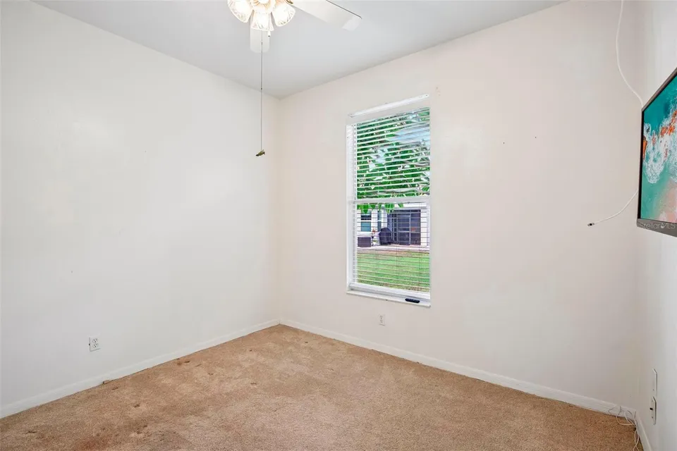 1104 VILLEROY DR, photo 31