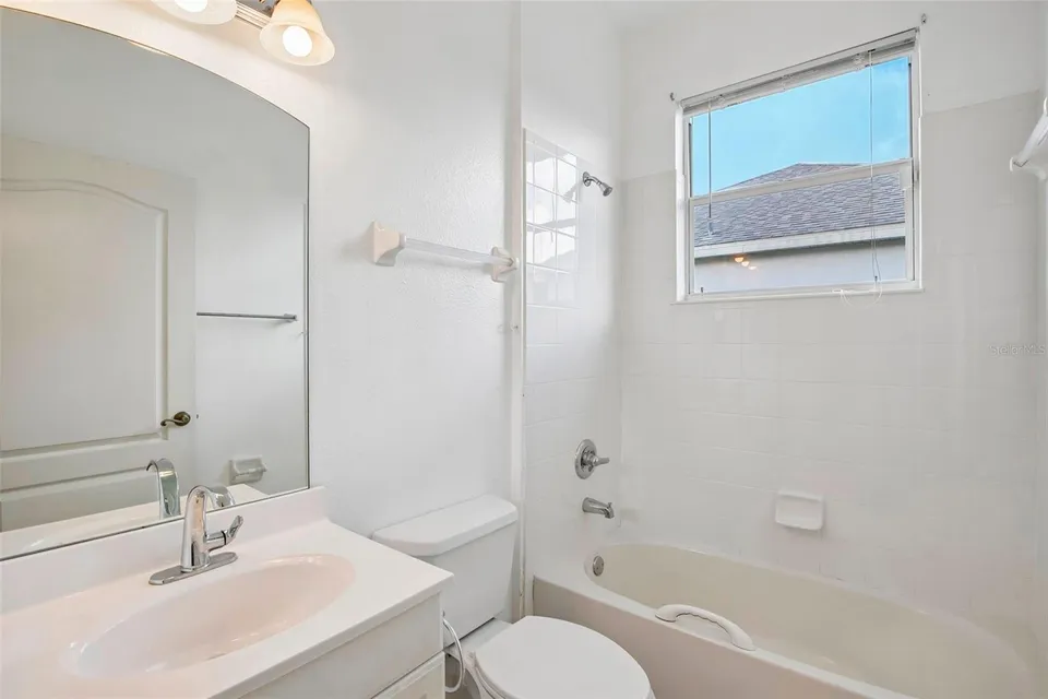 1104 VILLEROY DR, photo 33