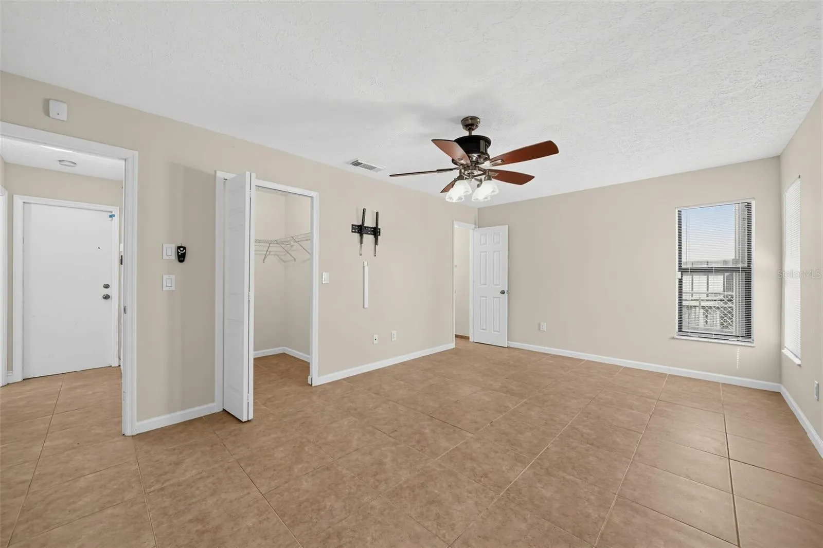 3951 SW CHERIBON ST, photo 12