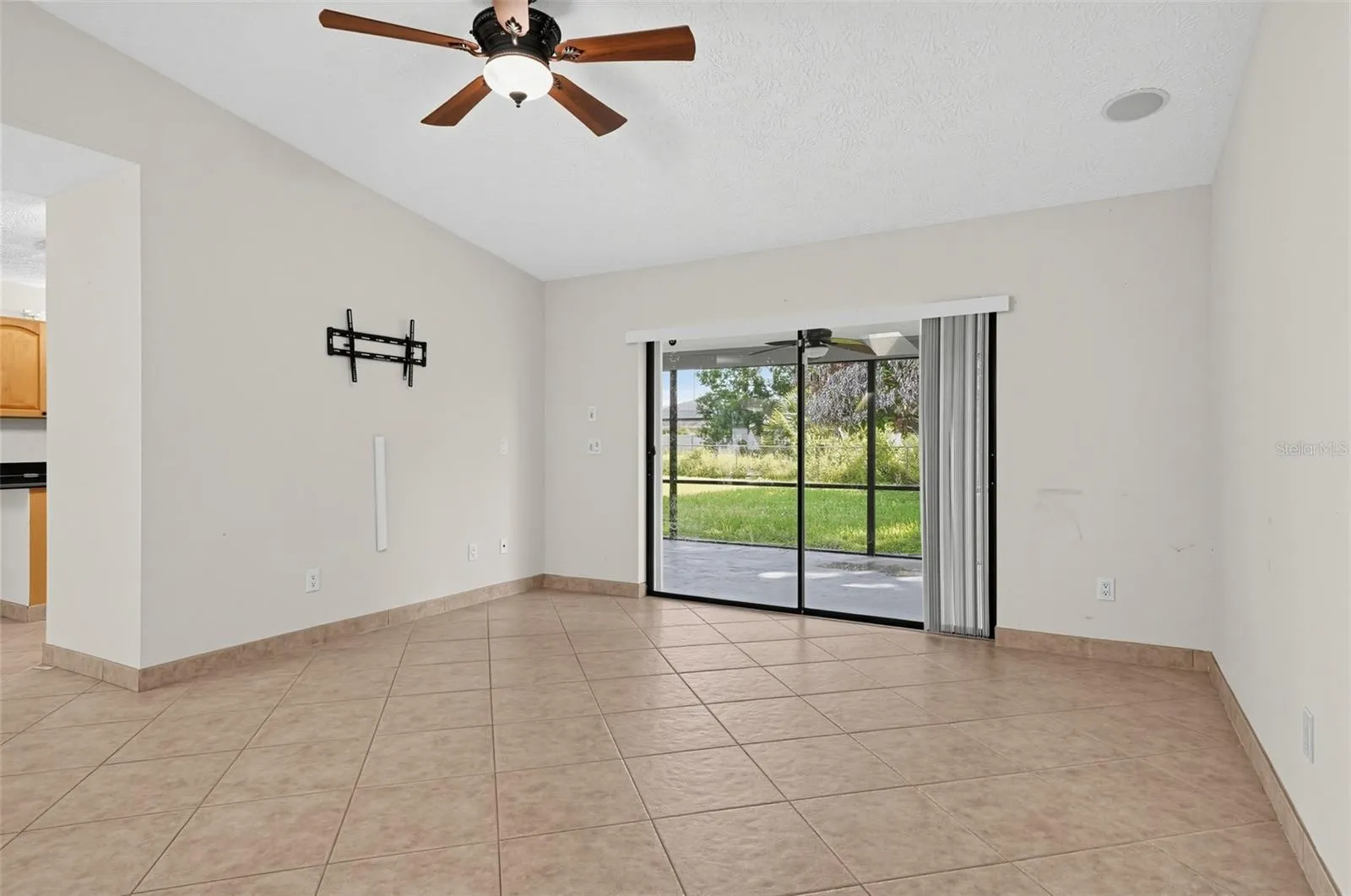3951 SW CHERIBON ST, photo 20