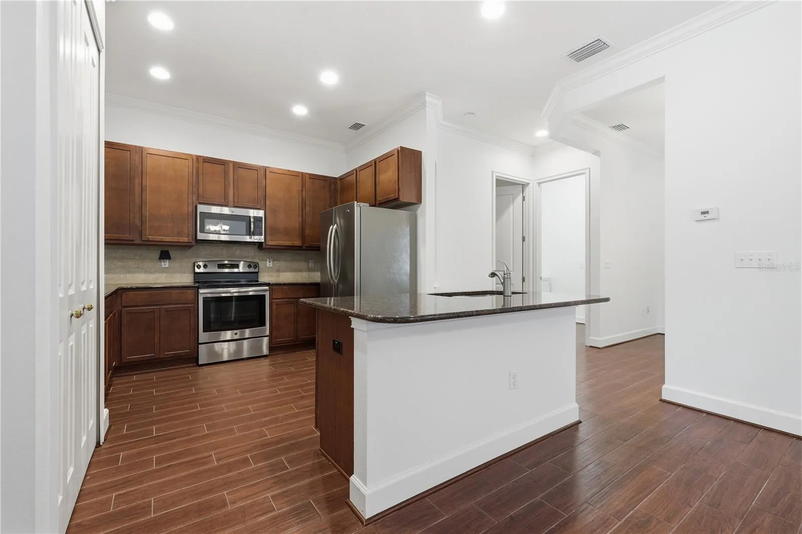 1031 KILKENNY LN, photo 11