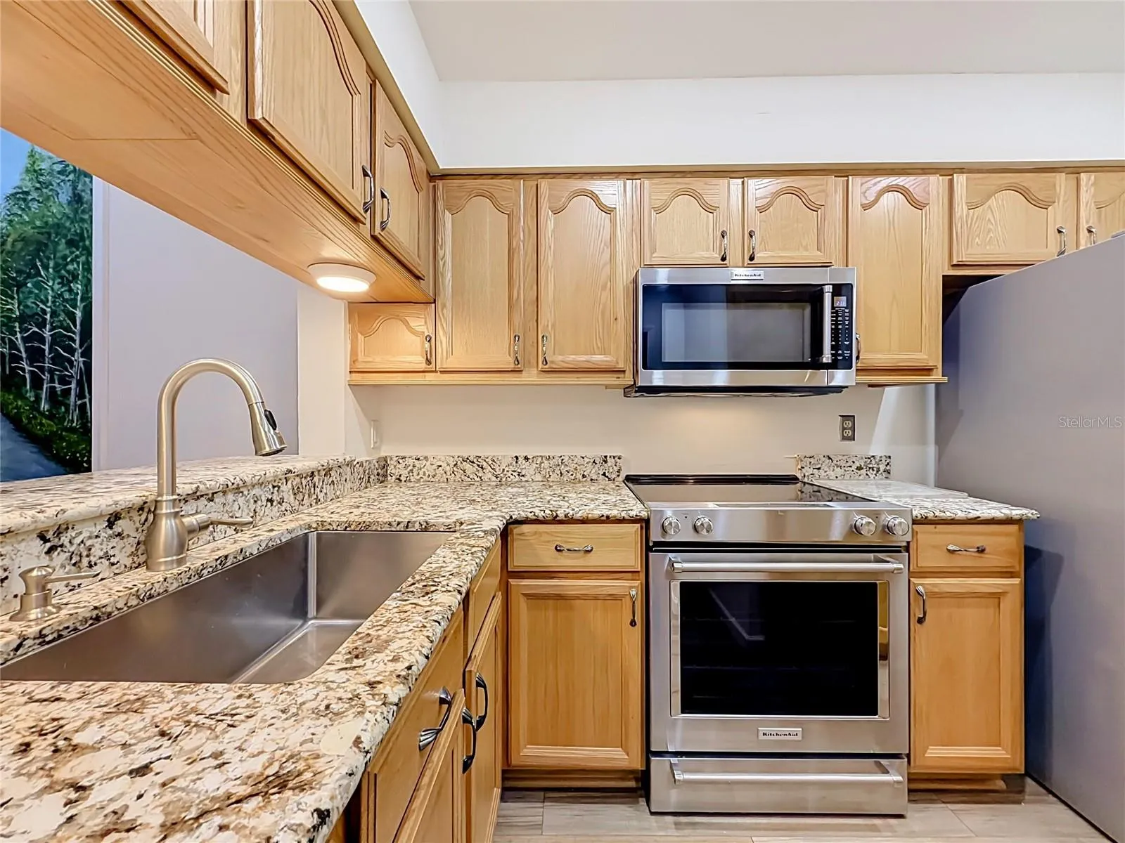 2936 S SEMORAN BLVD #105, photo 12