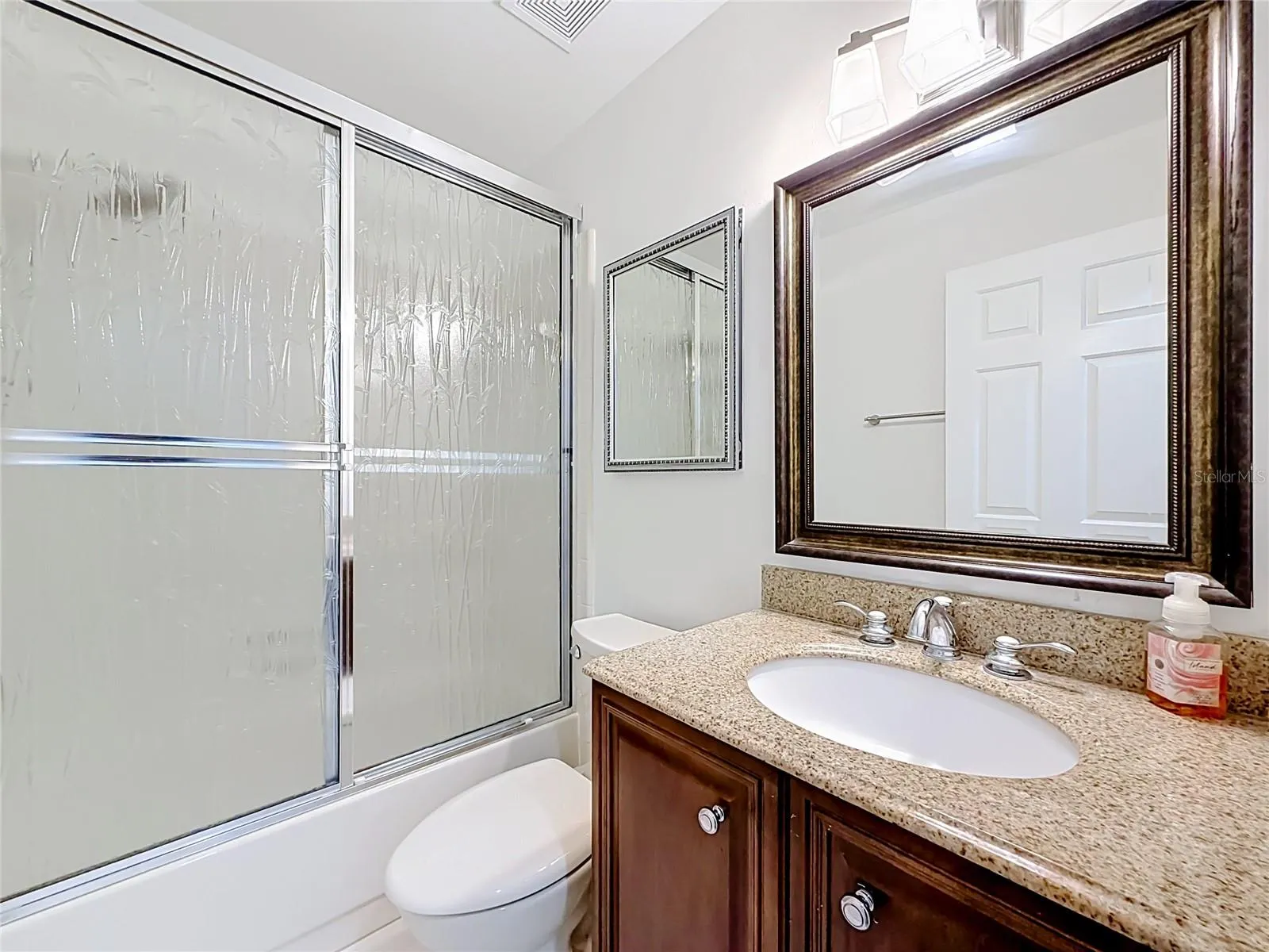 2936 S SEMORAN BLVD #105, photo 21