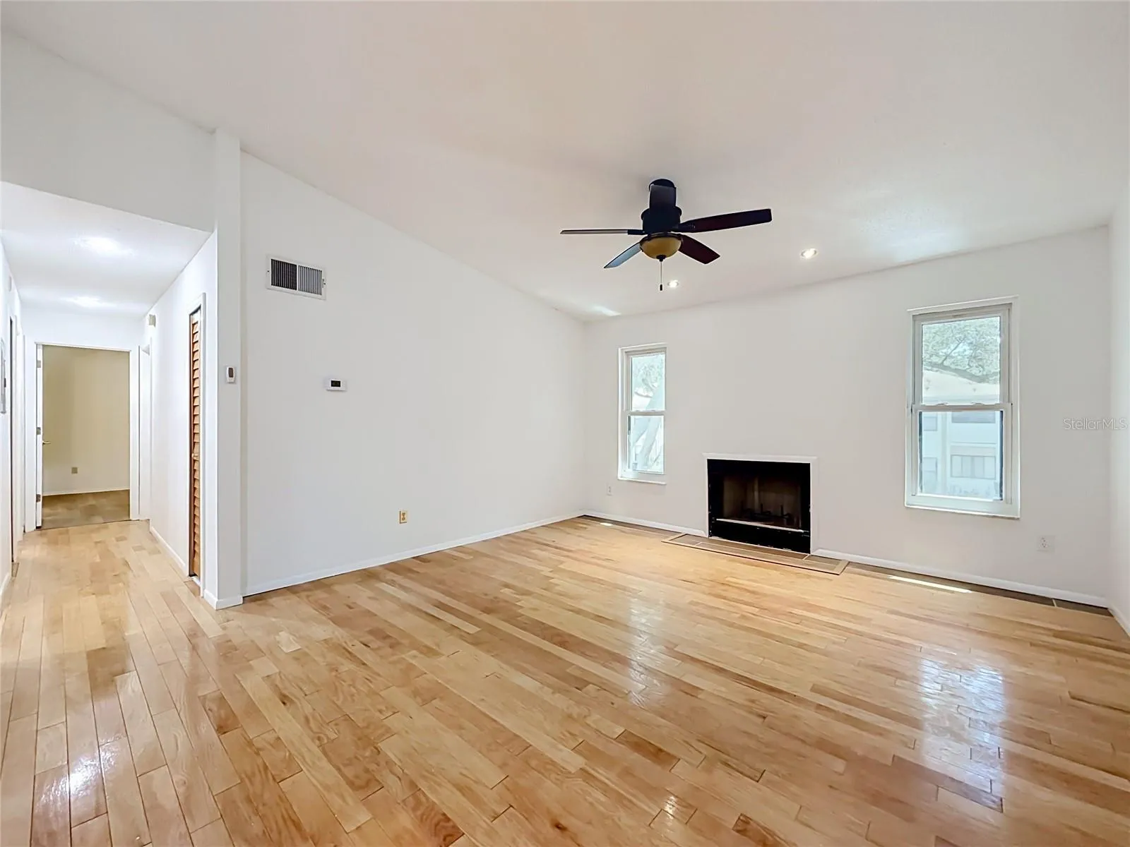 2936 S SEMORAN BLVD #105, photo 27