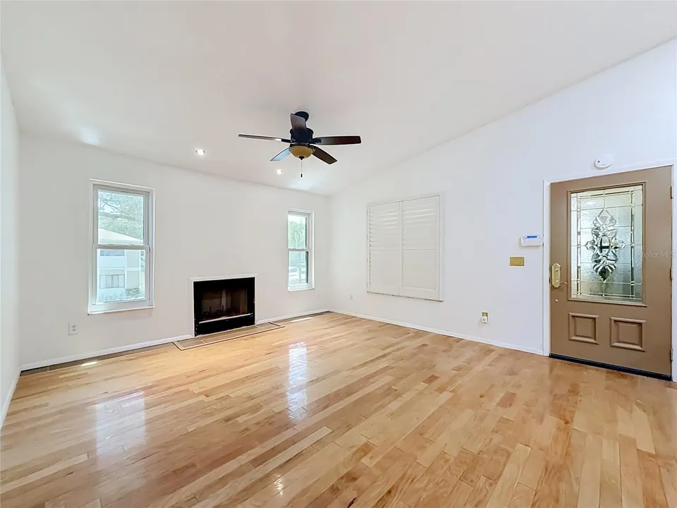 2936 S SEMORAN BLVD #105, photo 28