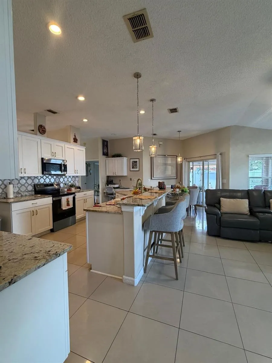 1378 WILDBERRY LN, photo 10