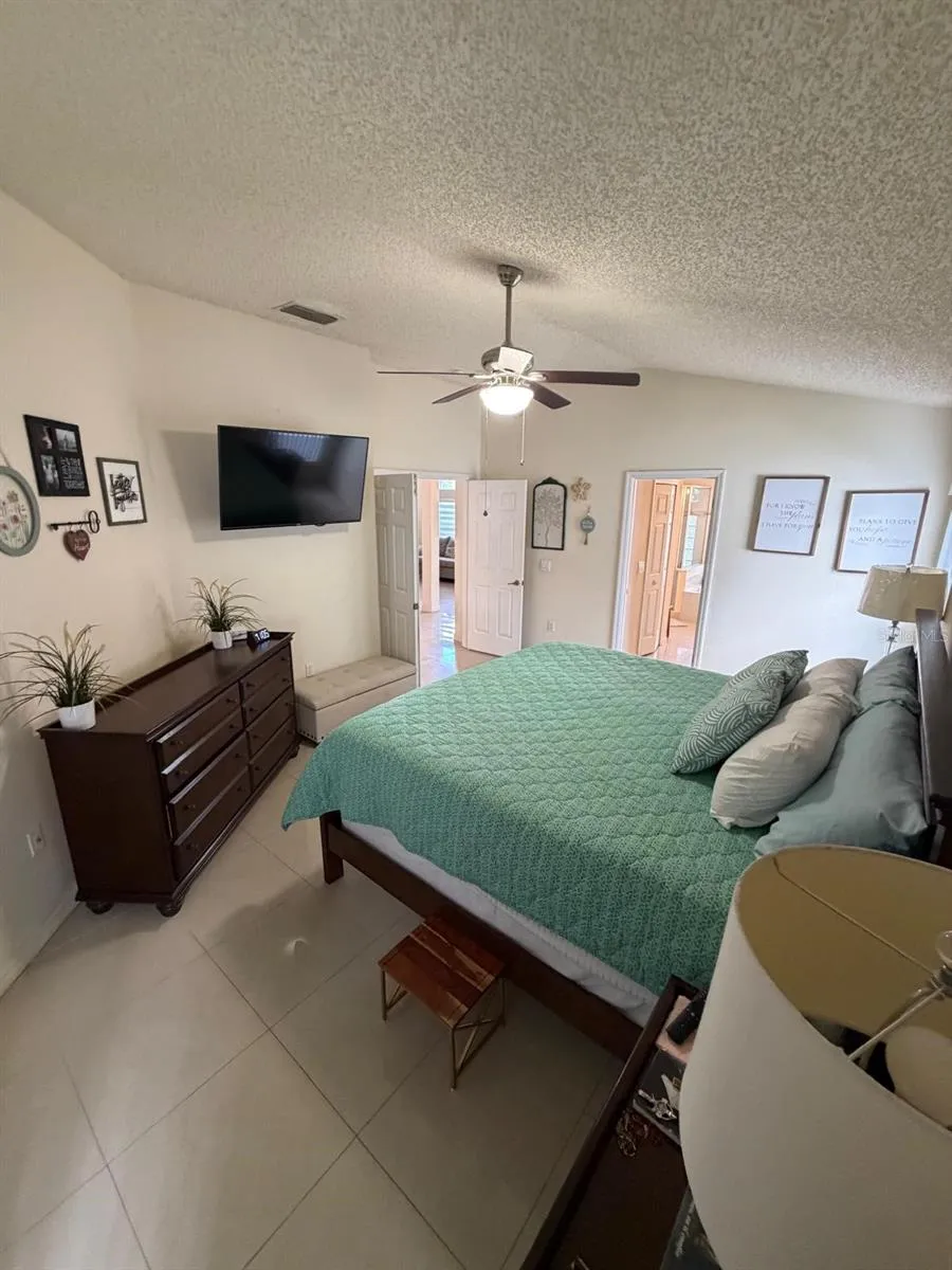 1378 WILDBERRY LN, photo 15