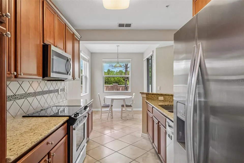 8337 BELLA VIDA CIR, photo 3