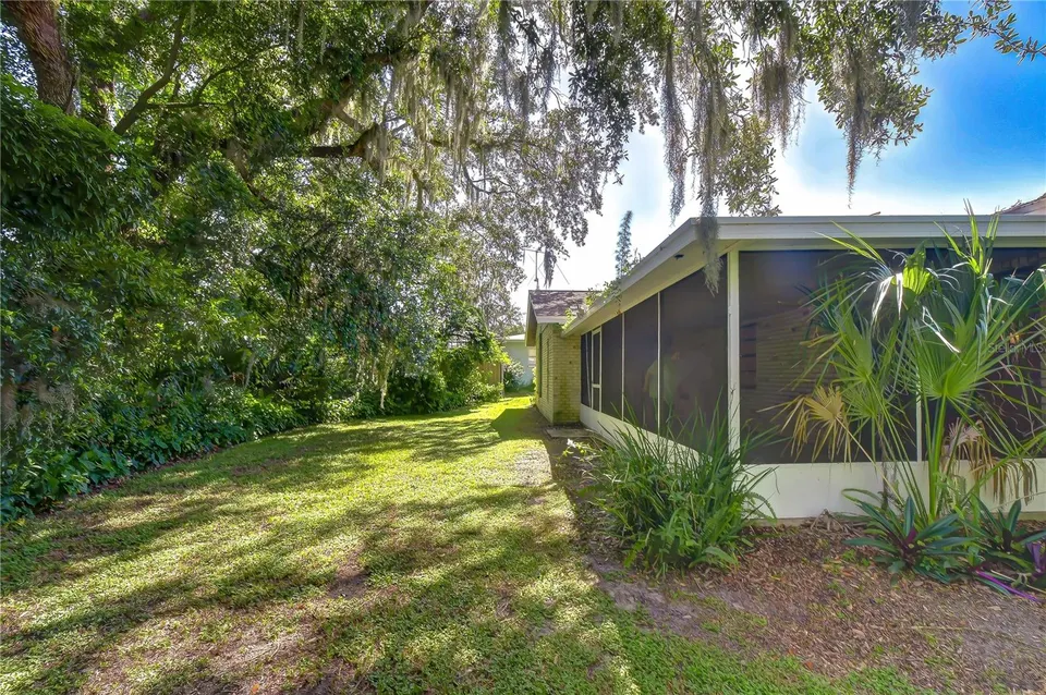 716 WESTWOOD DR, photo 21