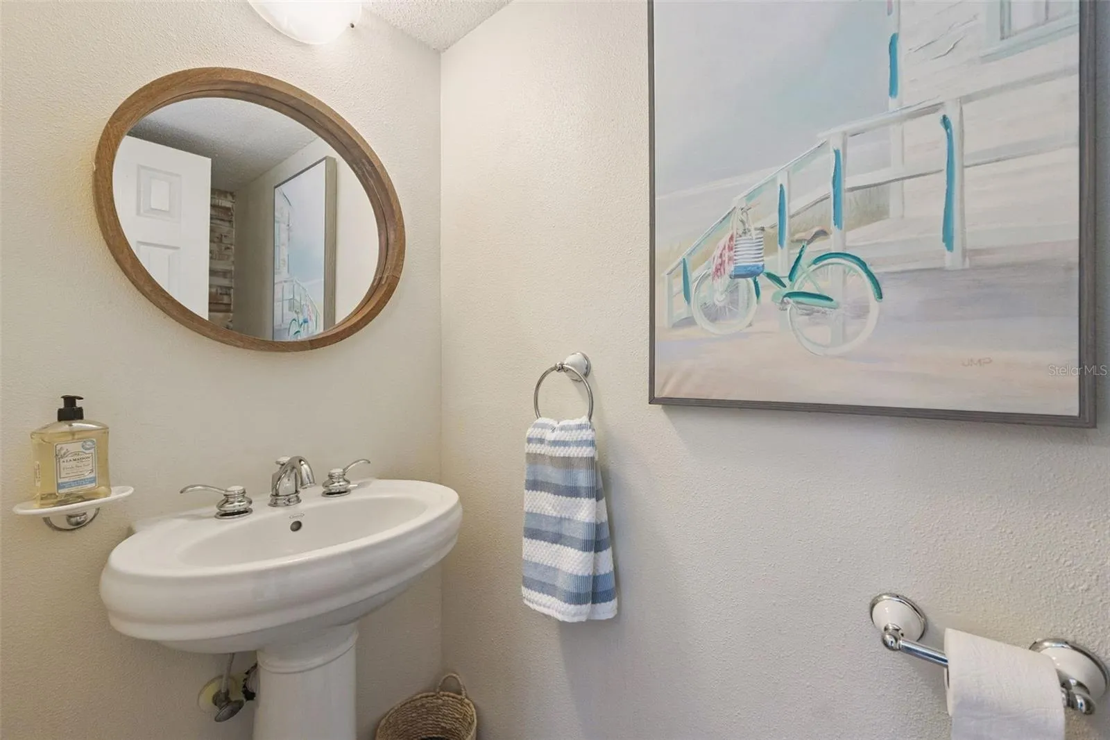 4001 SAXON DR, photo 10