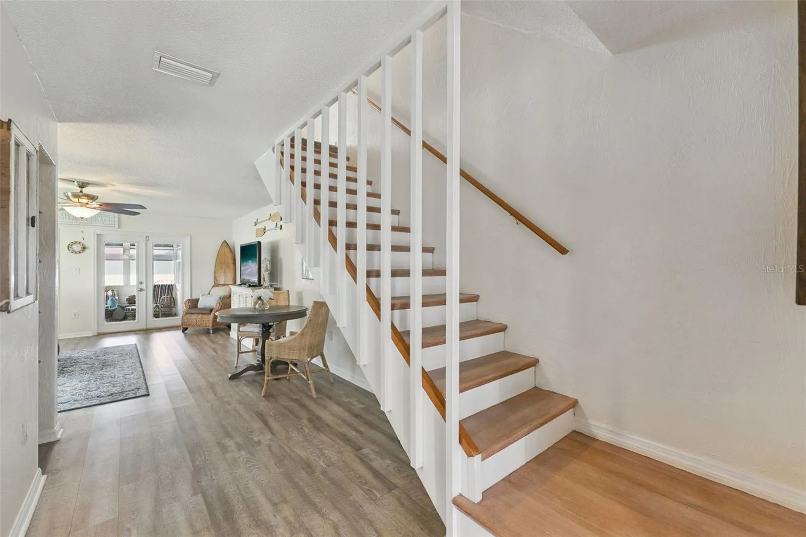 4001 SAXON DR, photo 11