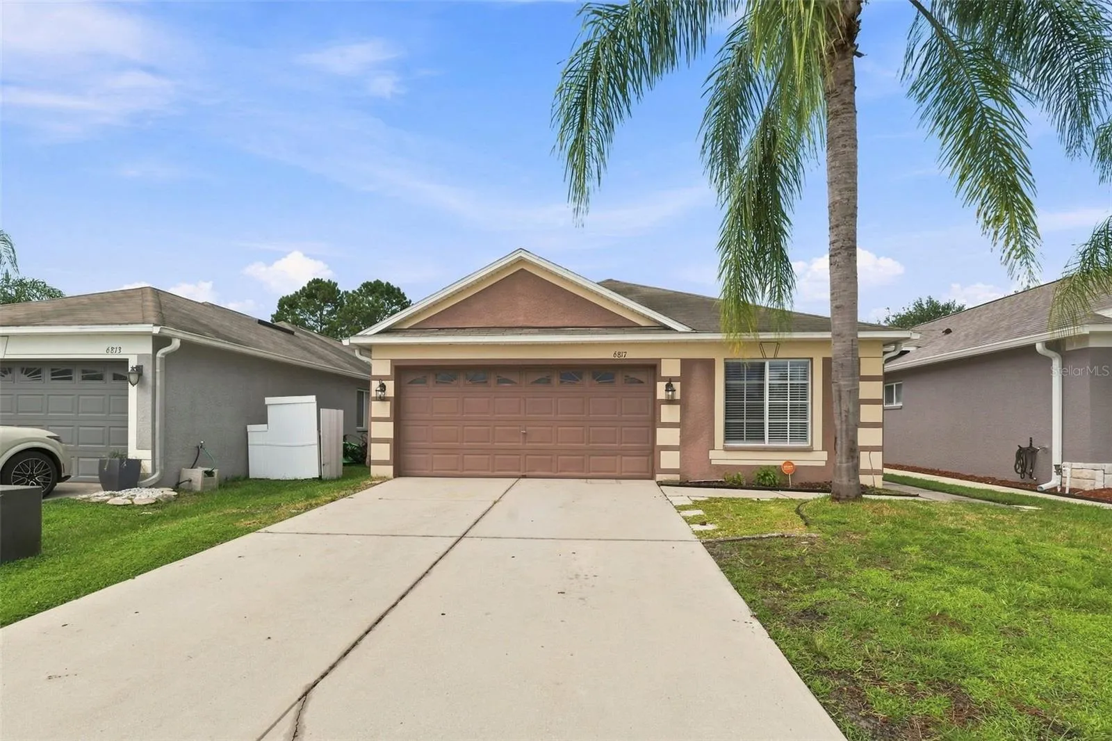 6817 ARAMON CT, photo 2