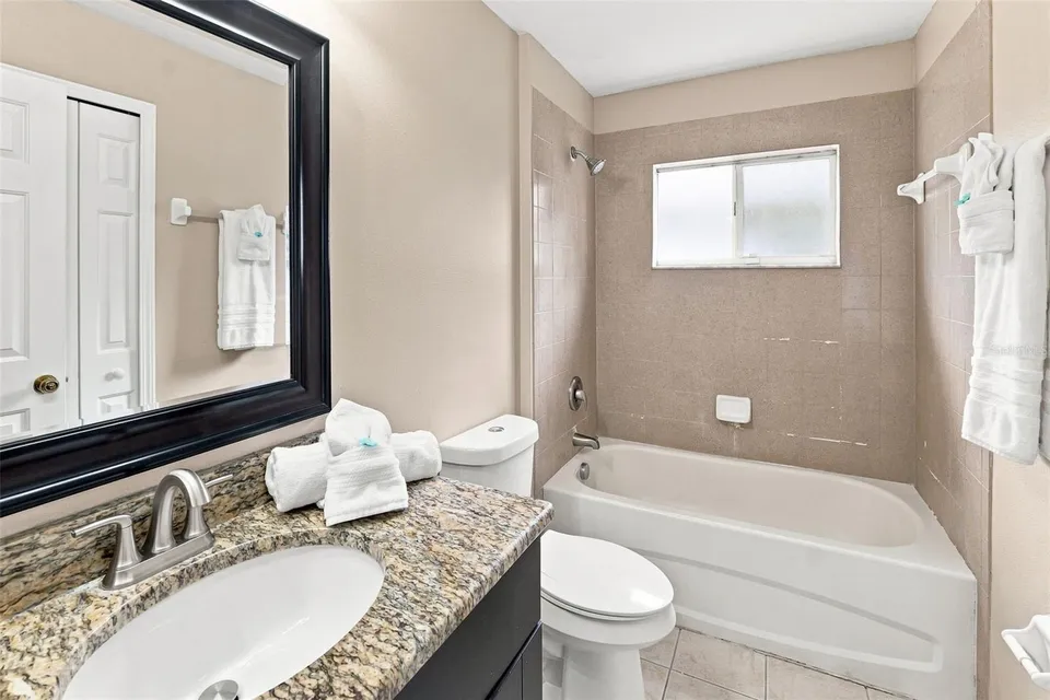 6817 ARAMON CT, photo 18