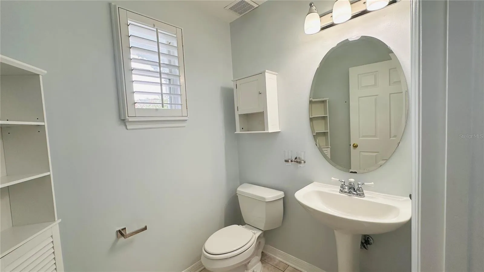 622 WISTERIA LN, photo 5