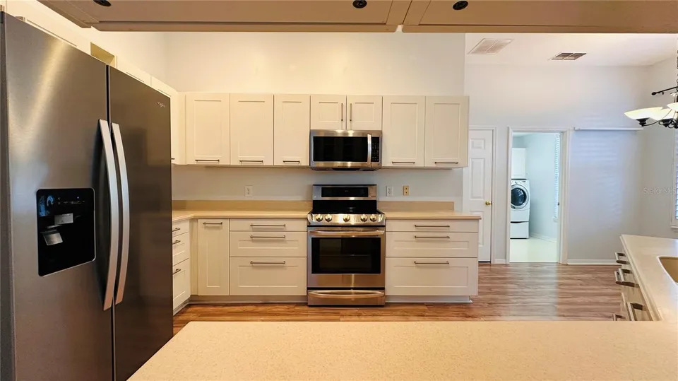 622 WISTERIA LN, photo 7