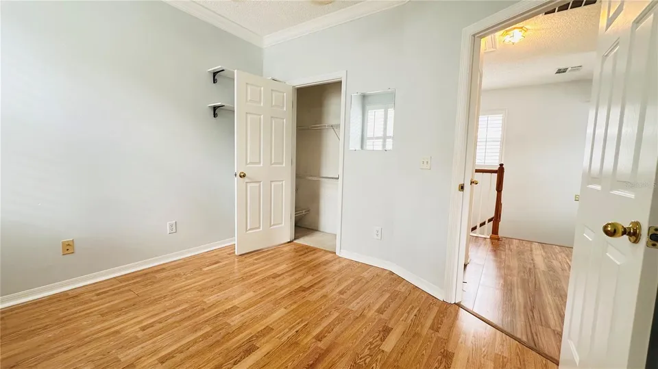622 WISTERIA LN, photo 26