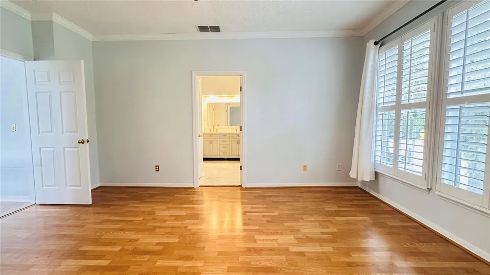 622 WISTERIA LN, photo 28
