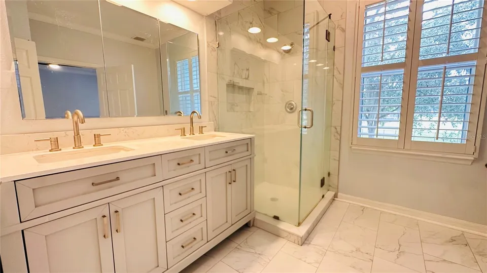 622 WISTERIA LN, photo 31