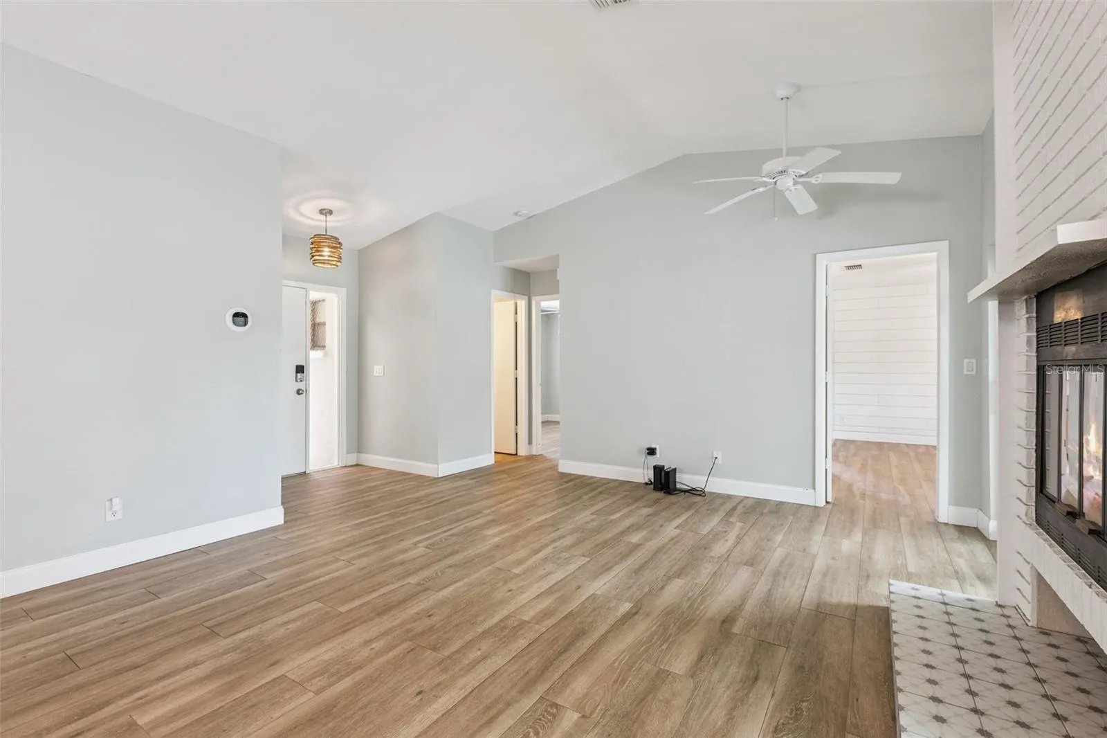 1004 VINEYARD CT, photo 9