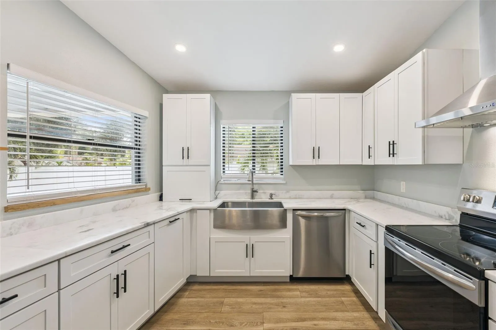 1004 VINEYARD CT, photo 16