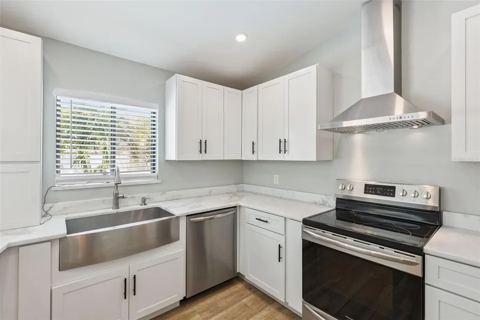 1004 VINEYARD CT, photo 19