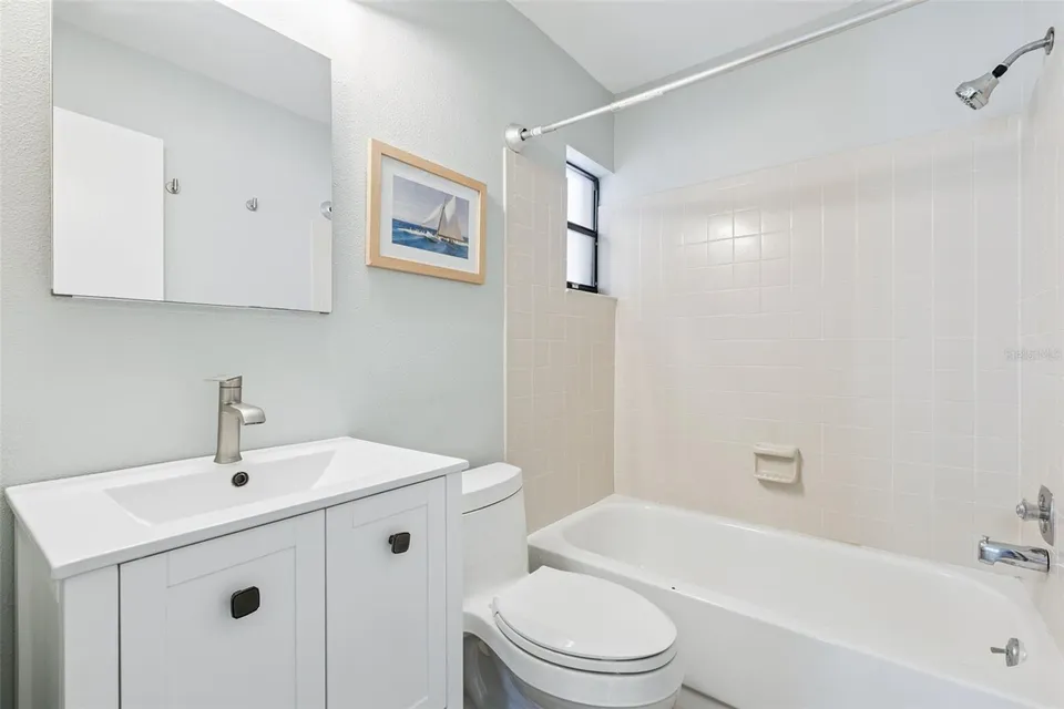 1004 VINEYARD CT, photo 25