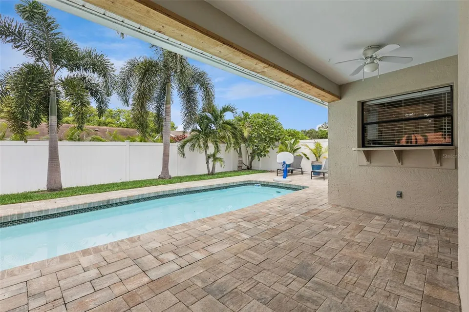 1004 VINEYARD CT, photo 28