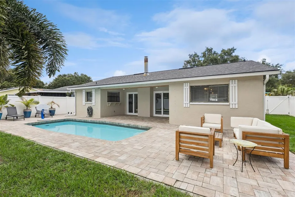 1004 VINEYARD CT, photo 34