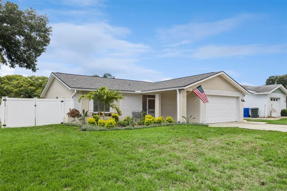 1004 VINEYARD CT, photo 35