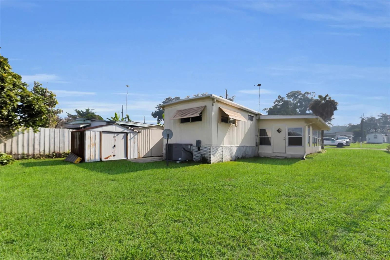 24631 PALMETTO DR, photo 33