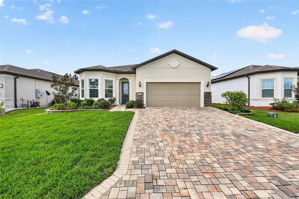 9304 SW 56TH LOOP, photo 2