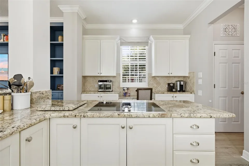 10438 GREEN LINKS DR, photo 13