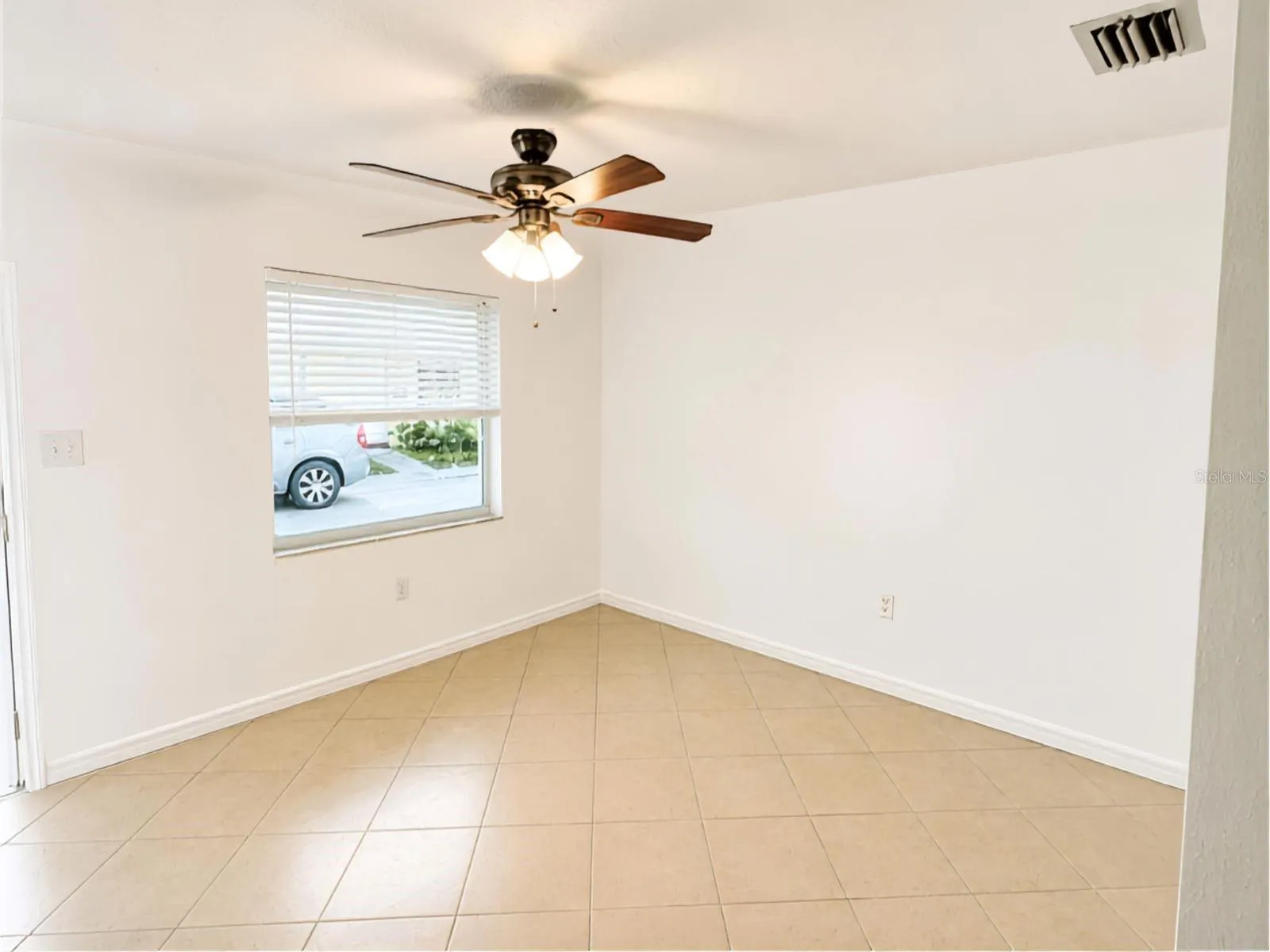 4942 ILENER ST, photo 4