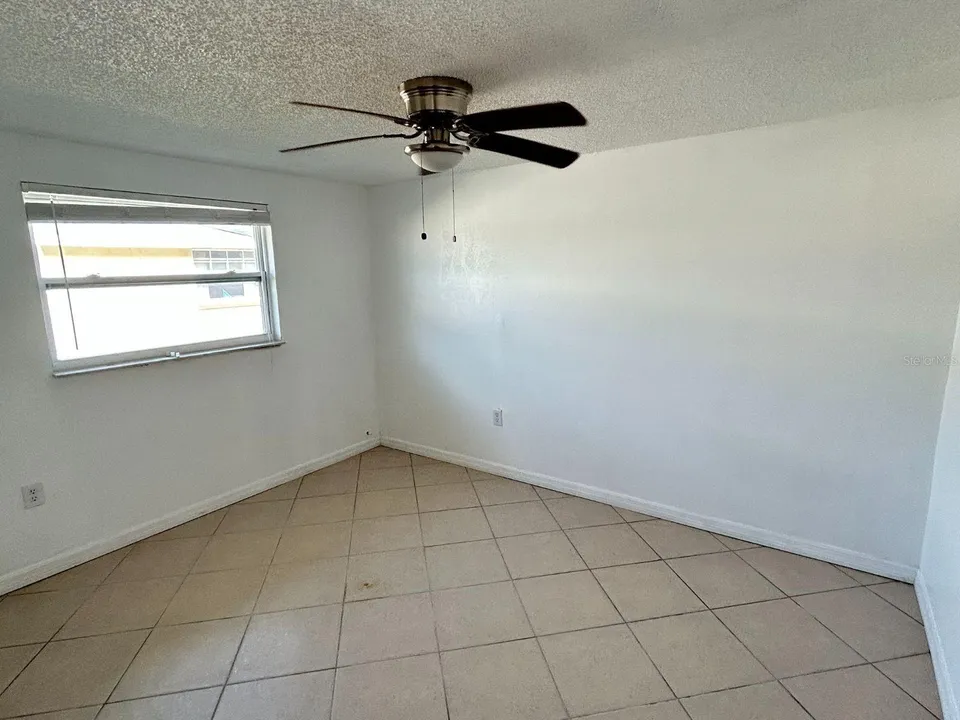 4942 ILENER ST, photo 7
