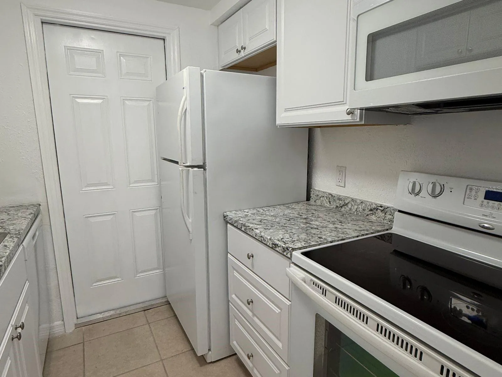 4942 ILENER ST, photo 9