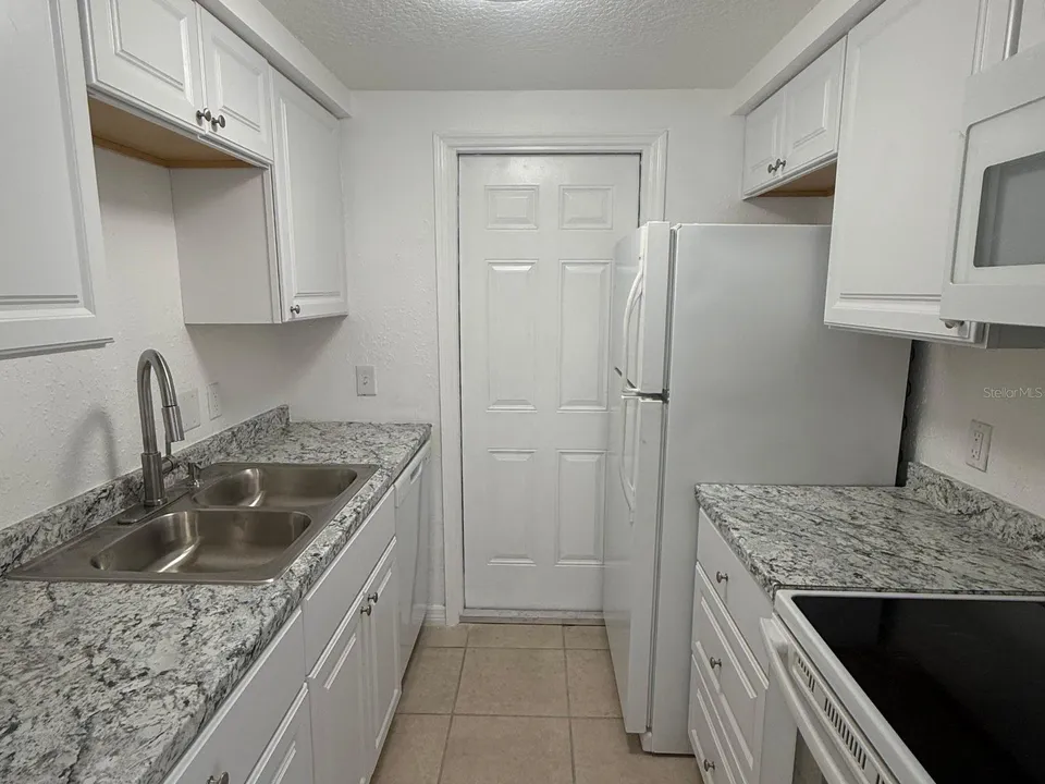 4942 ILENER ST, photo 10