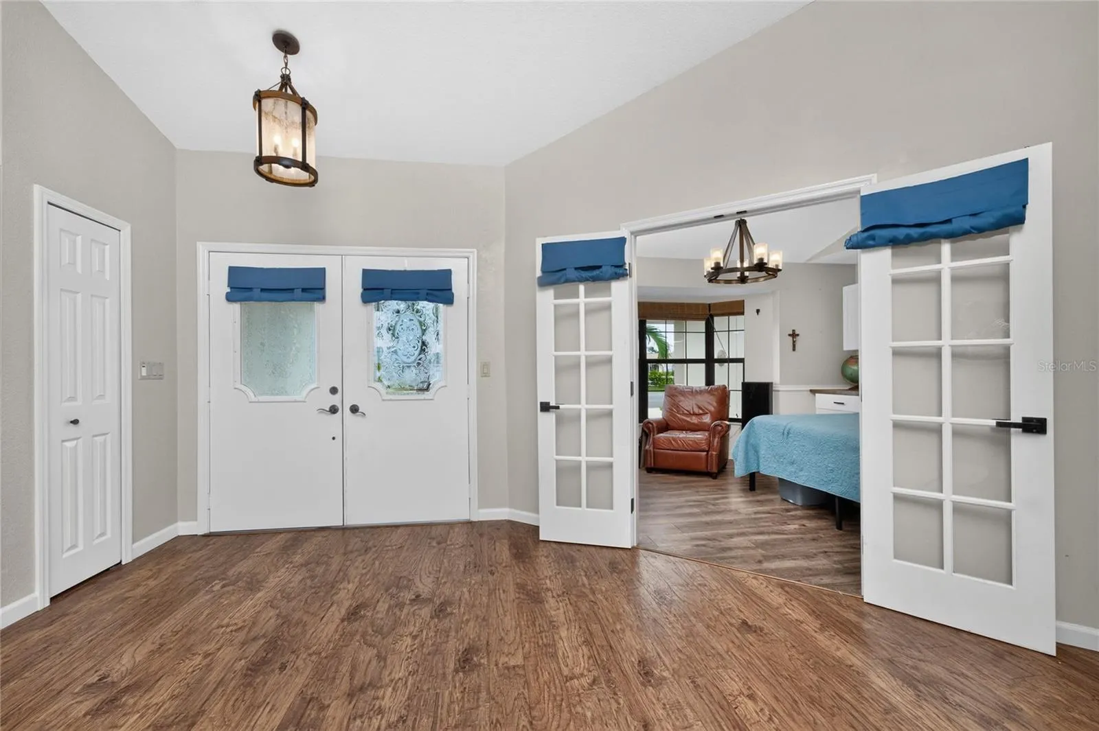 1087 BAY HARBOR DR, photo 13
