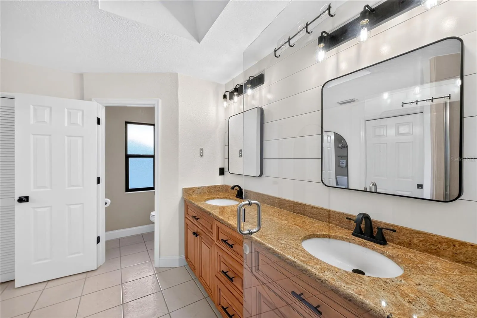 1087 BAY HARBOR DR, photo 25