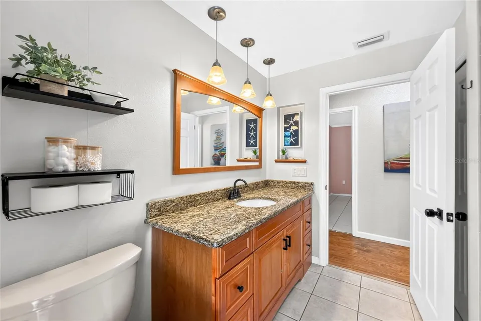 1087 BAY HARBOR DR, photo 29