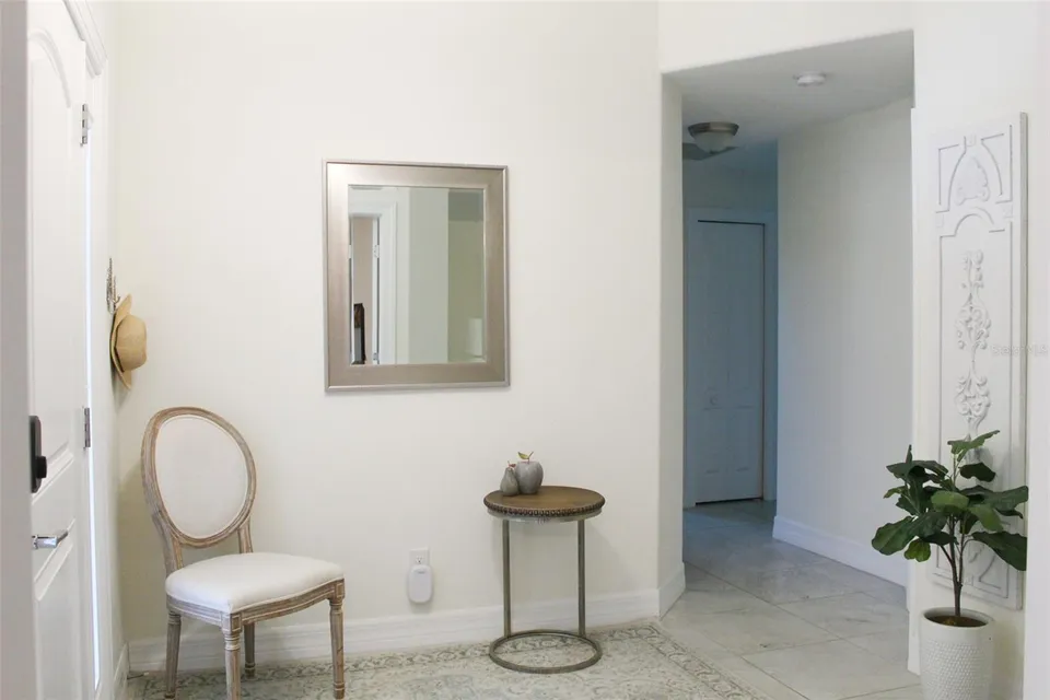 206 ANTILLA DR, photo 3