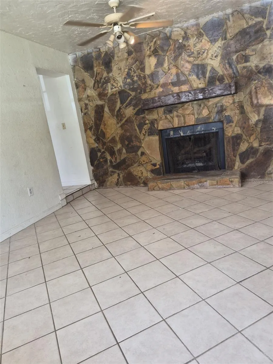 1230 ROWELL ST, photo 7