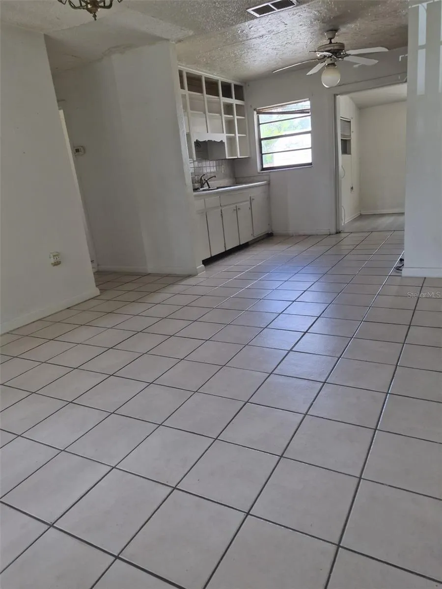 1230 ROWELL ST, photo 10