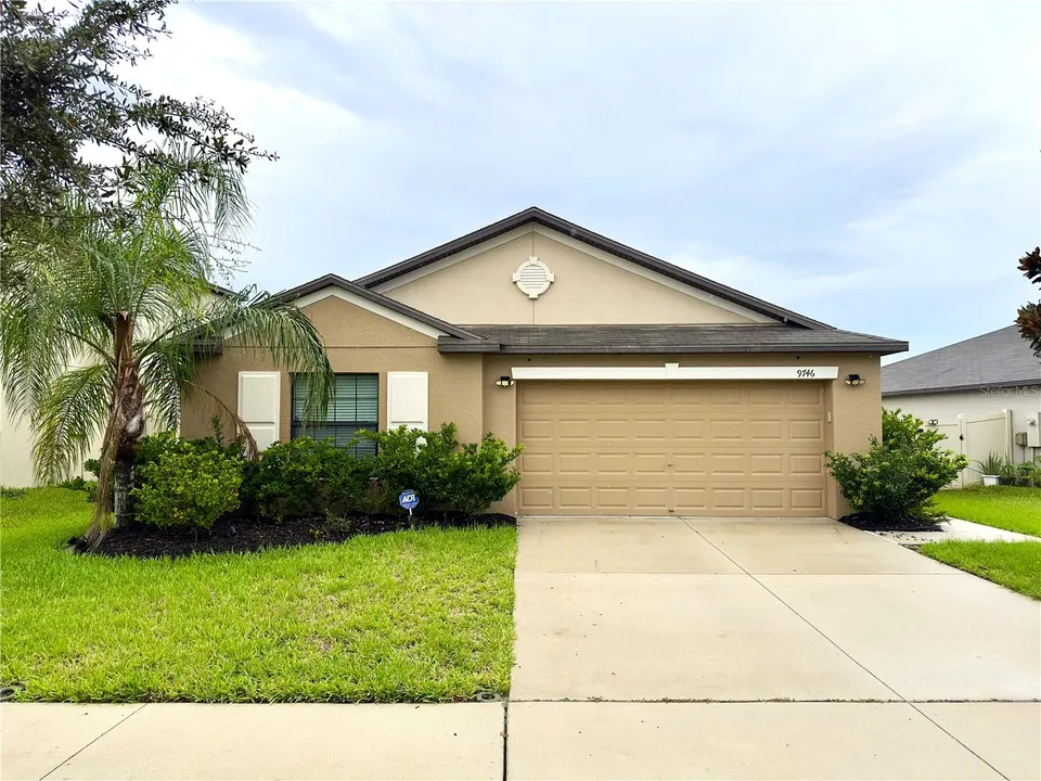 9746 SAGE CREEK DR, photo 1