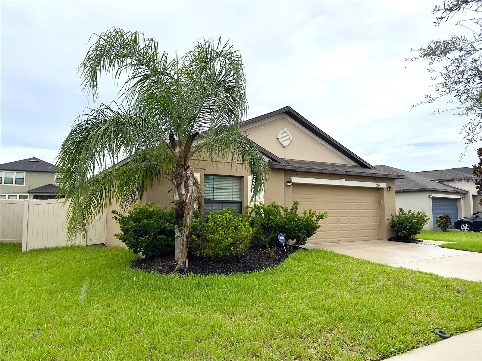9746 SAGE CREEK DR, photo 3