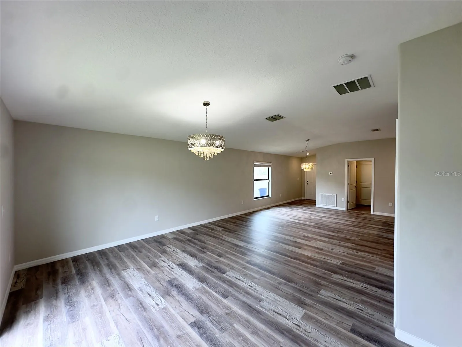9746 SAGE CREEK DR, photo 8