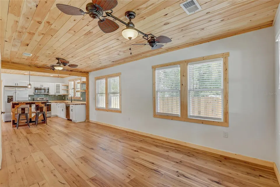 126 W NORTH ST, photo 11