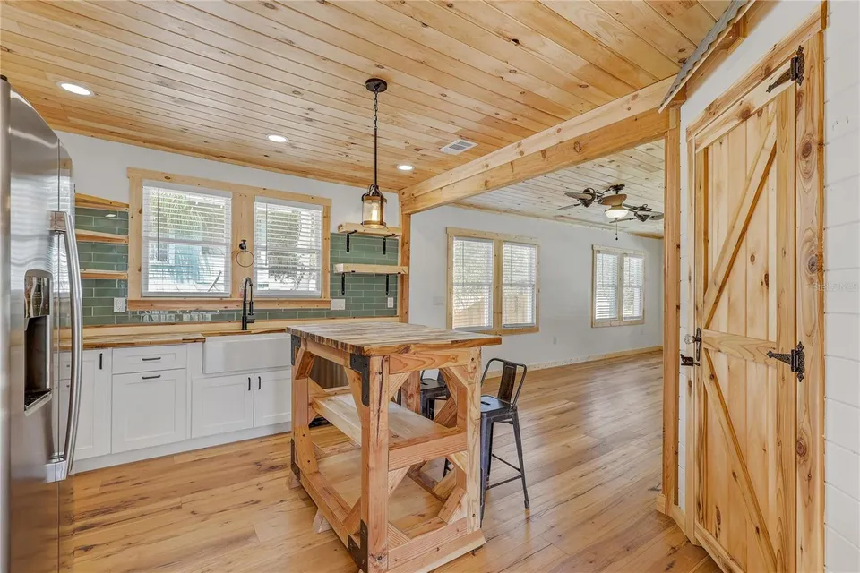 126 W NORTH ST, photo 15