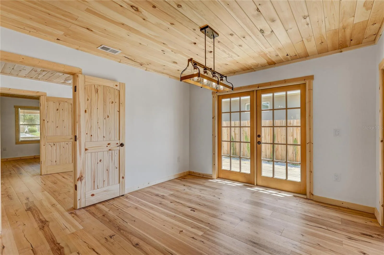 126 W NORTH ST, photo 18